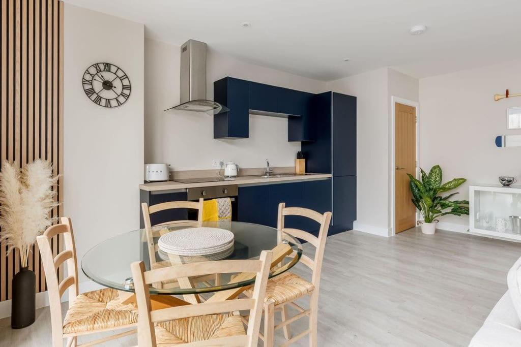 Modern 2 Bed, Cliff Top & Parking, F6 Bornemouth Extérieur photo